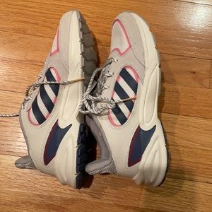 Adidas Cloudfoam Comfort Sneaker